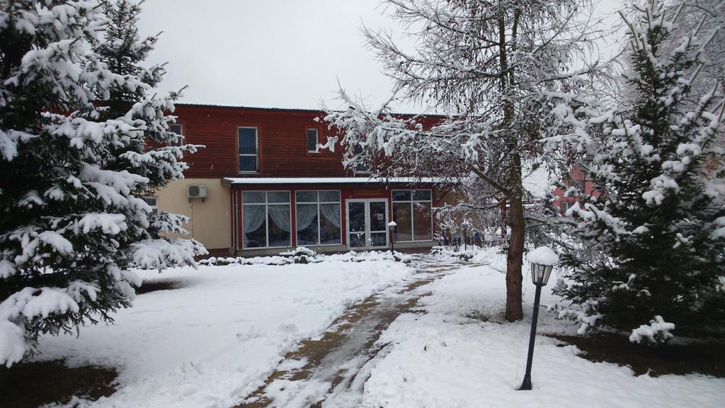 Center Angelos Bronków Exterior foto